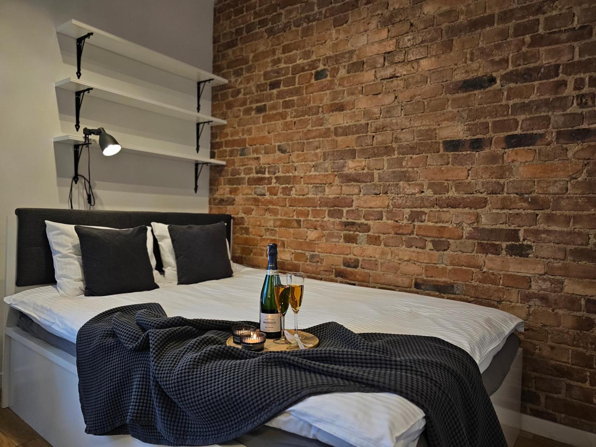 Urabn Apartments Studio With Garden No 2A Chorzow Katowice Free Private Parking, Self Check-In Exterior photo